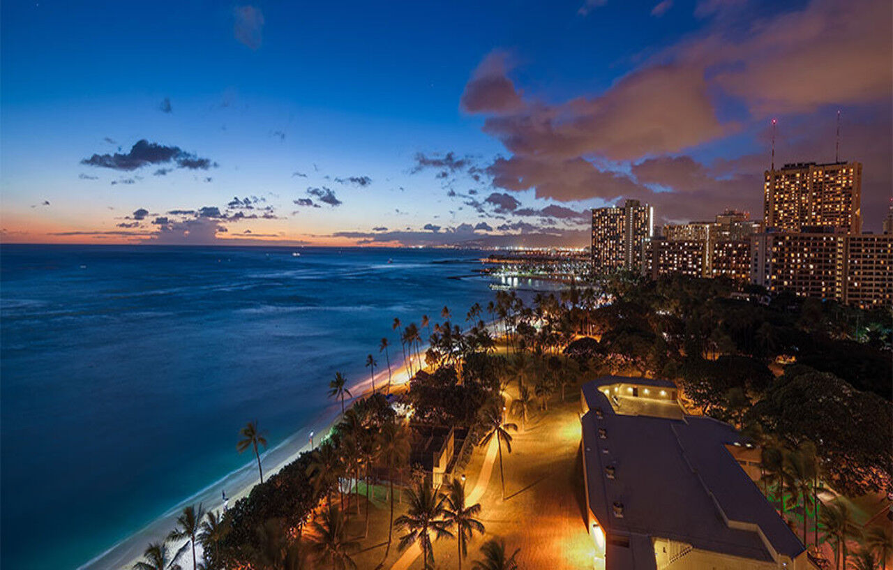 Castle Waikiki Shores Honolulu Exterior photo